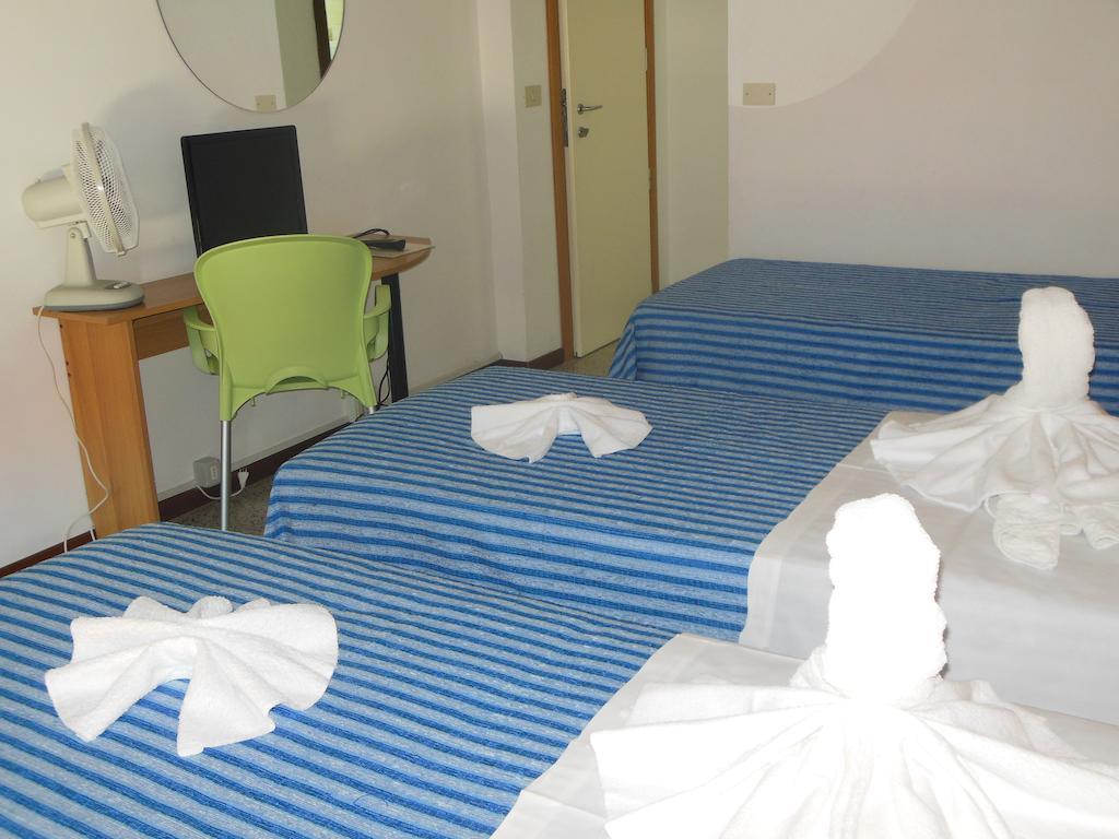 Hotel Edy Rimini Eksteriør billede