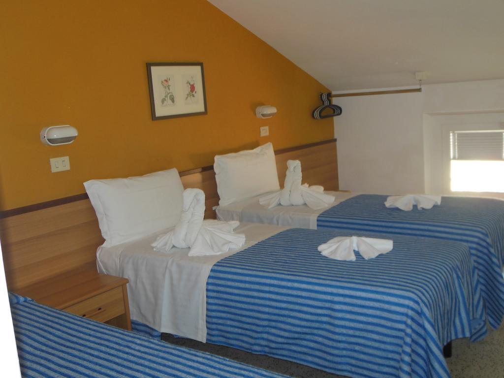 Hotel Edy Rimini Eksteriør billede
