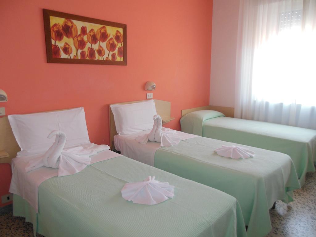 Hotel Edy Rimini Eksteriør billede