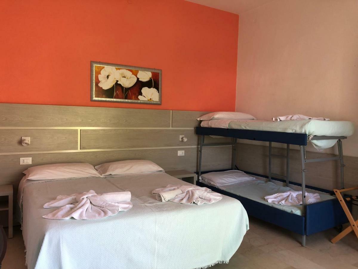 Hotel Edy Rimini Eksteriør billede