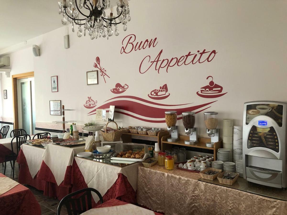 Hotel Edy Rimini Eksteriør billede