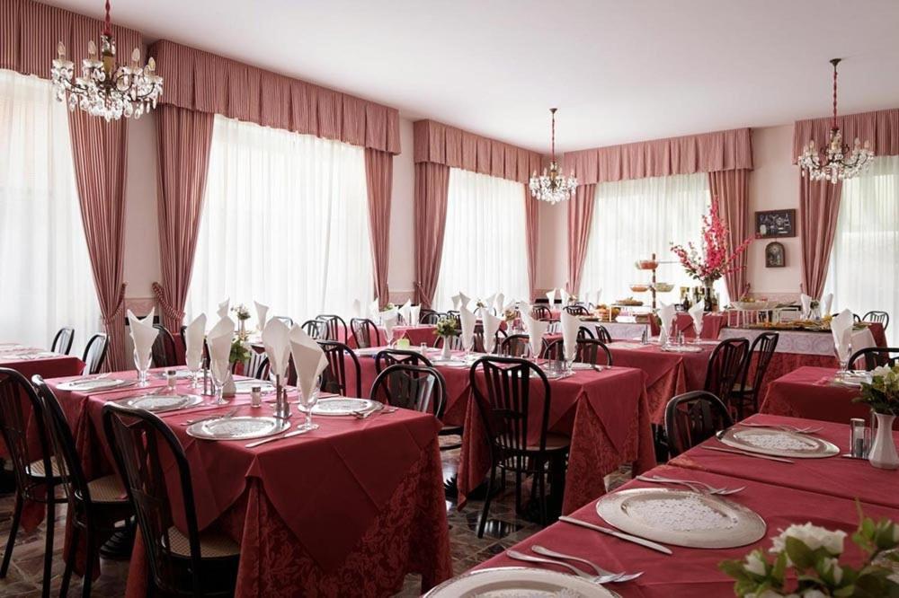 Hotel Edy Rimini Eksteriør billede
