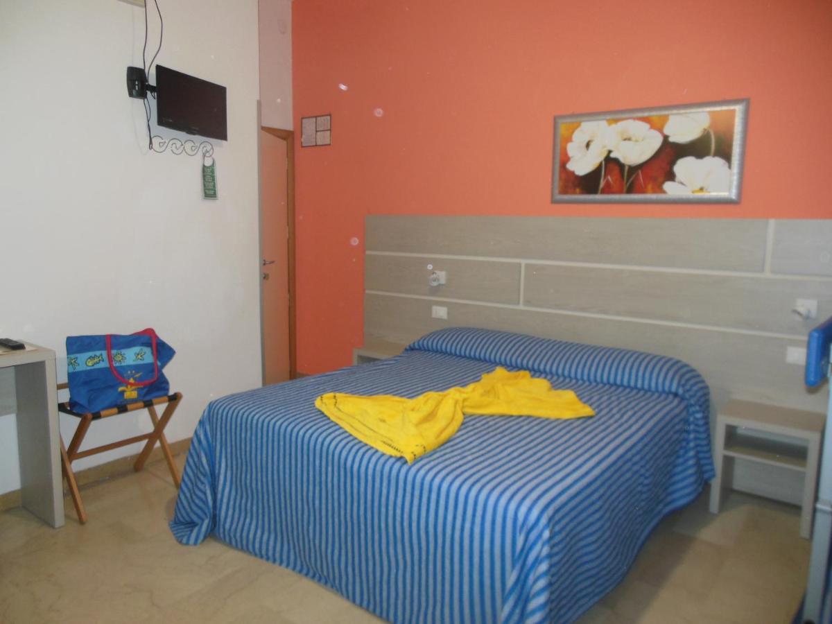 Hotel Edy Rimini Eksteriør billede