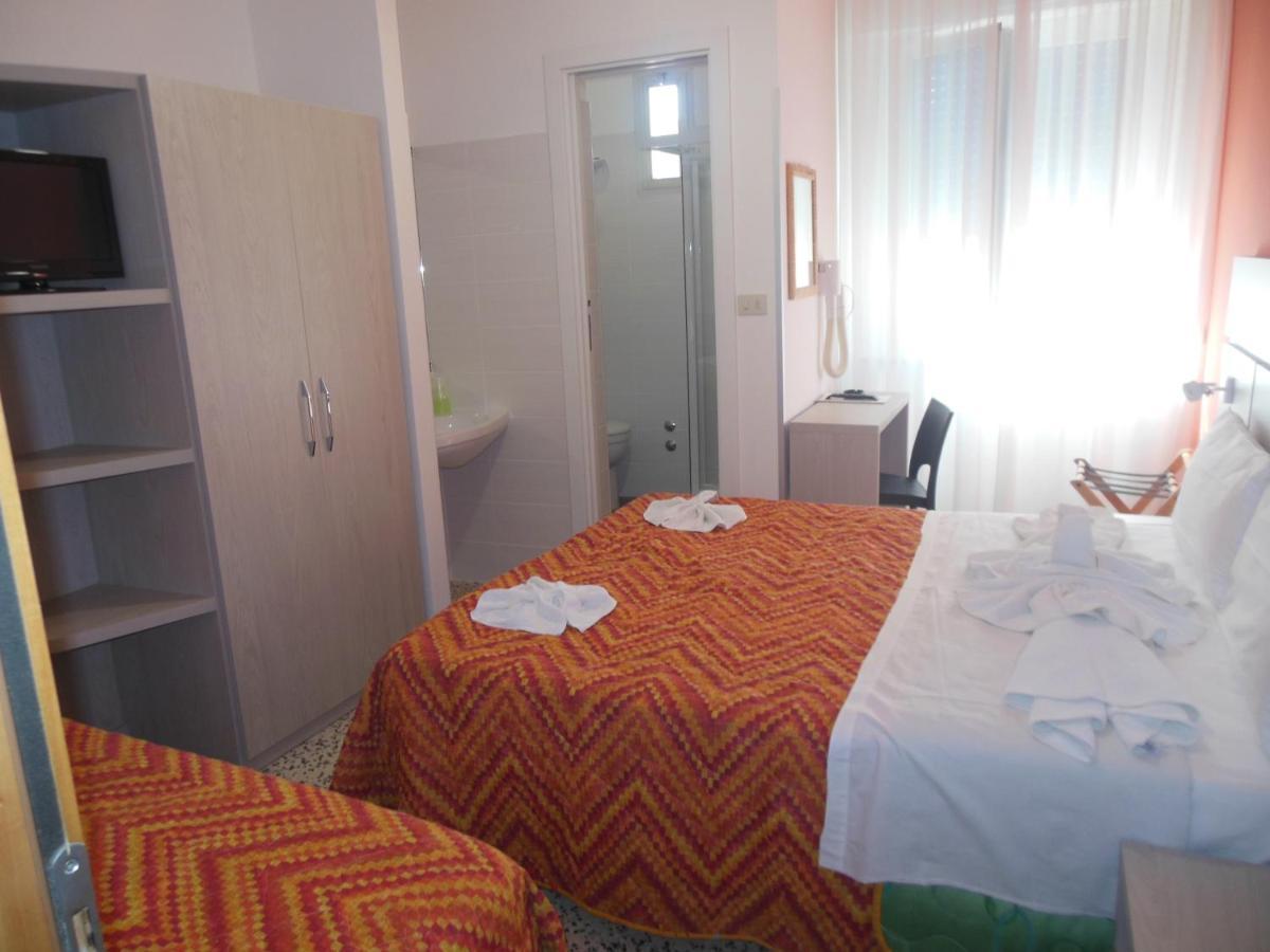 Hotel Edy Rimini Eksteriør billede