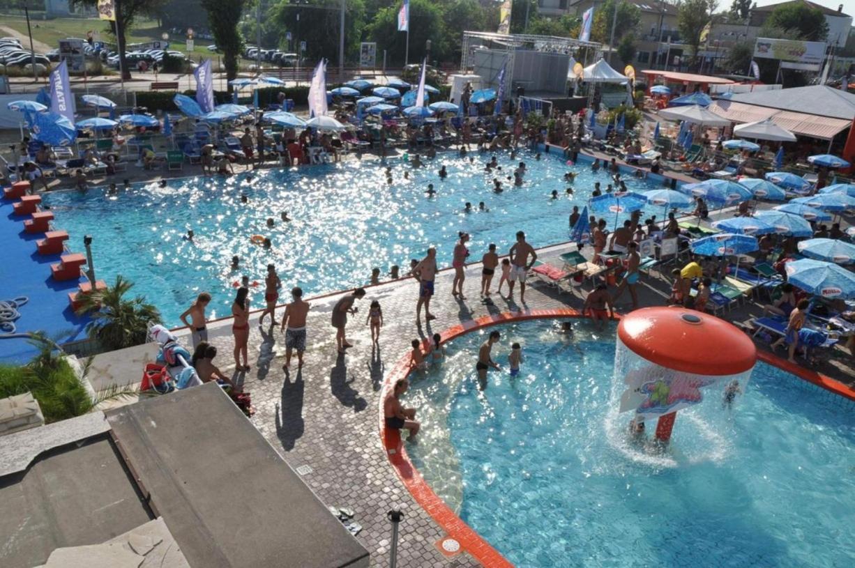 Hotel Edy Rimini Eksteriør billede